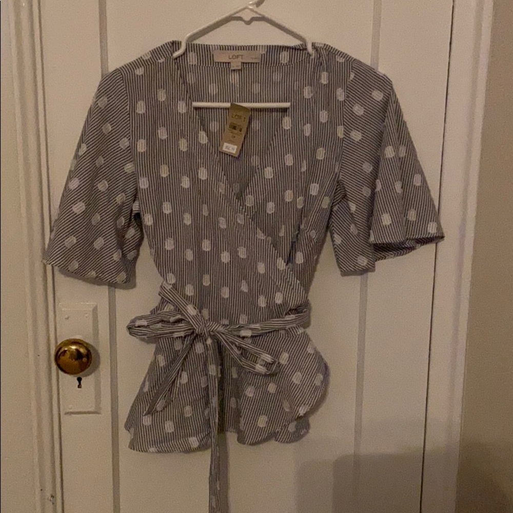 Loft wrap top